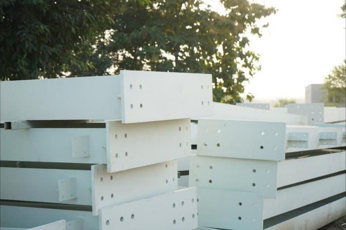 30%-50% Quicker Turnaround & Erection Feature 30%-50% Quicker Turnaround & Erection - Synergy PEB Warehouse Feature